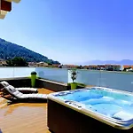 Apartament Katija