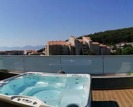 Katija Apartman *