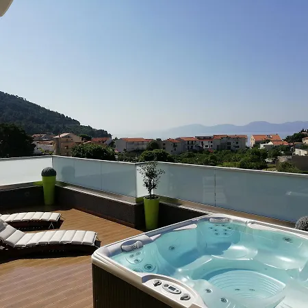 Katija Drvenik (Split-Dalmatia)