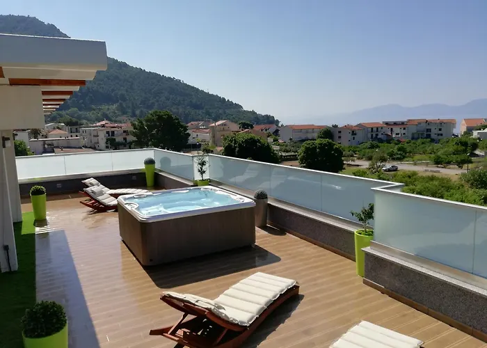 Katija Drvenik (Split-Dalmatia)